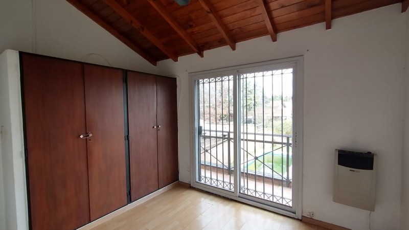 Espectacular casa con lote y piscina en Hurlingham