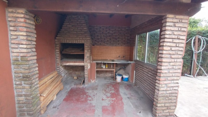 Espectacular casa con lote y piscina en Hurlingham