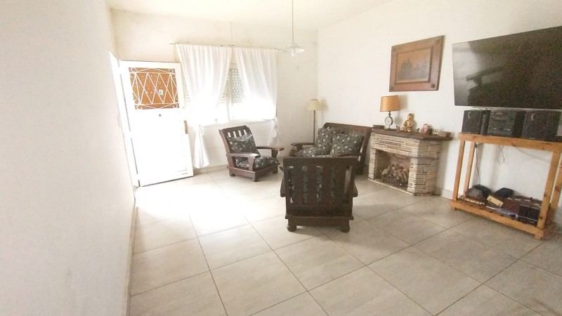 Casa sobre Combate Pavón en Villa Club