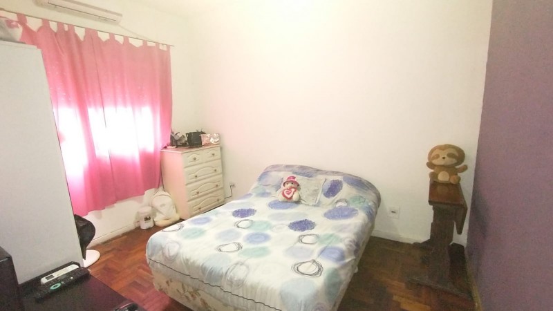Casa sobre Combate Pavón en Villa Club