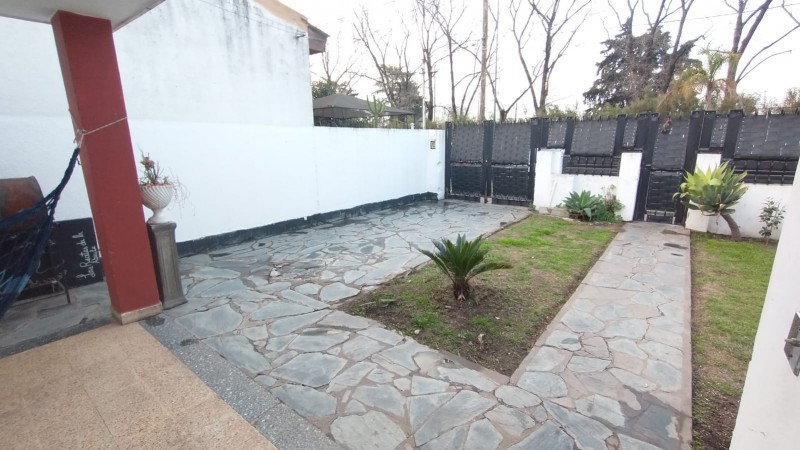 Casa sobre Combate Pavón en Villa Club