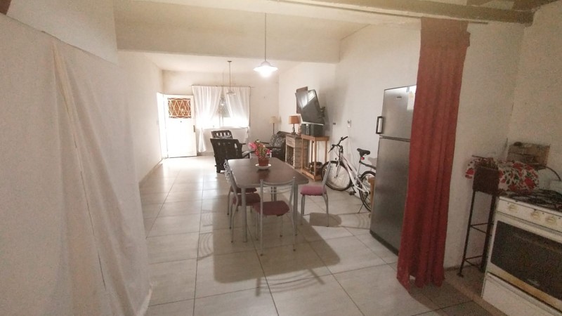 Casa sobre Combate Pavón en Villa Club