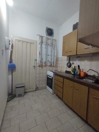 Casa al frente y segunda propiedad al fondo