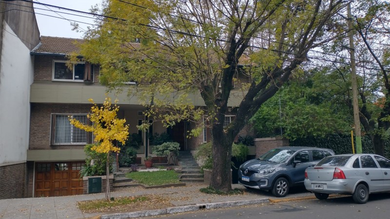 Casa en Hurlingham centro, sobre Ricchieri