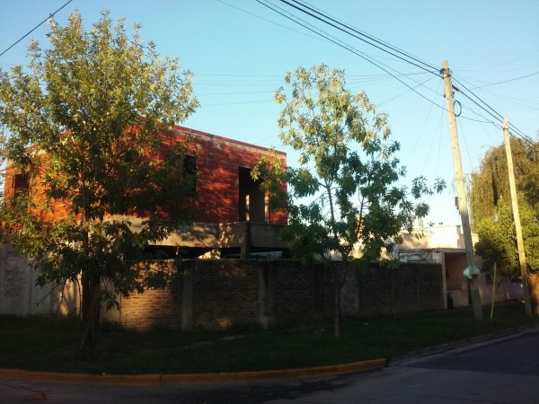 Oportunidad inversor: casa y otra a terminar