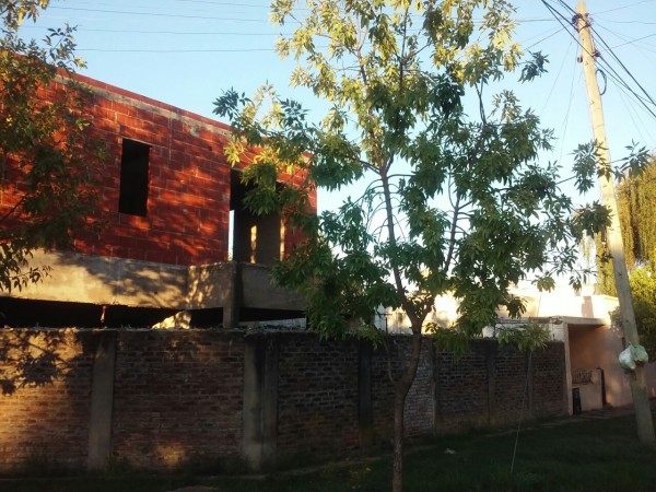 Oportunidad inversor: casa y otra a terminar