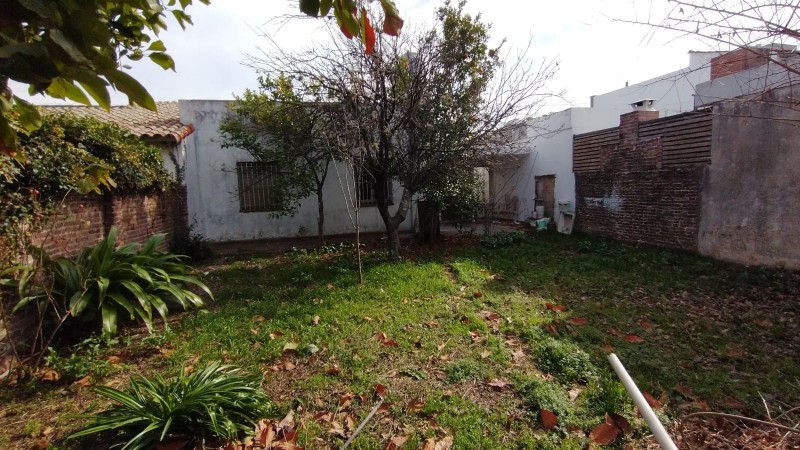 Casa en Villa Club con parque