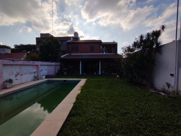 Exclusiva propiedad en el barrio de Villa Club