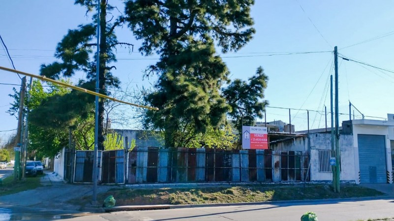 Lote en Av Roca, ideal inversores