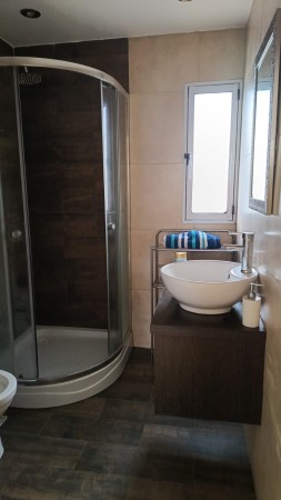 Chalet en Villa Club Sobre Calle Granaderos Nuevo Valor!