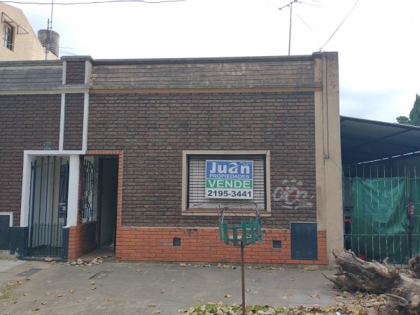 Casa amplia y bien ubicada