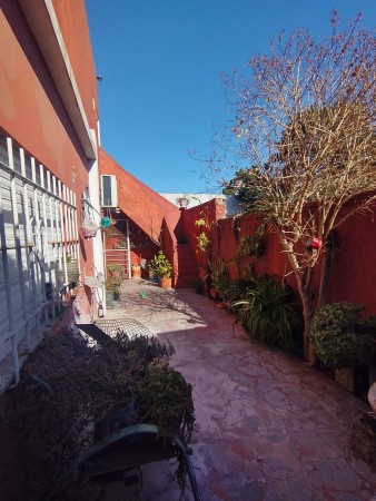 2 casas, ideal para varias familias