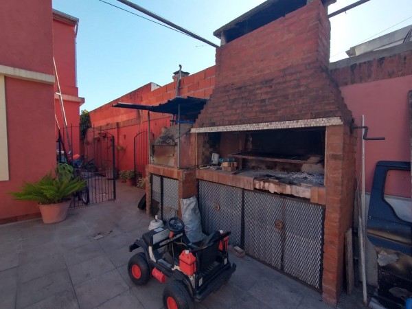 2 casas, ideal para varias familias