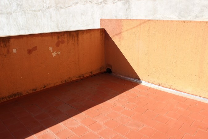Casa con Departamento y Locales Villa Club al lado del Porteño
