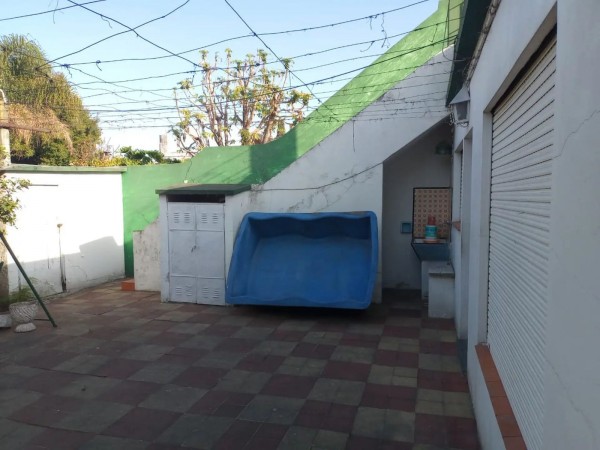 4 propiedades y un local