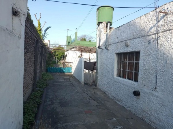 4 propiedades y un local