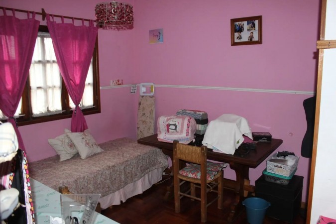 Casa triplex en centro de Hurlingham