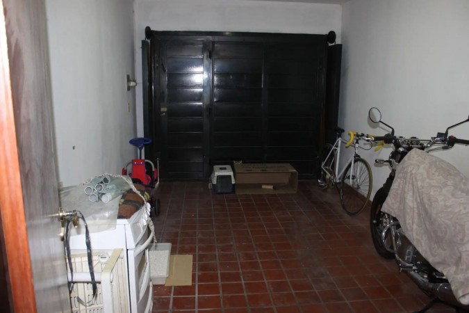 Casa triplex en centro de Hurlingham