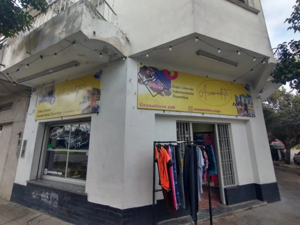 VENTA EN BLOQUE esquina Granaderos y Plumerillos