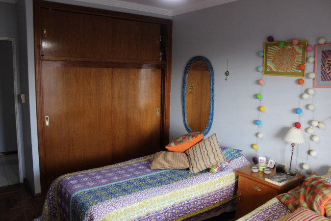 Casa con parque y piscina en William Morris