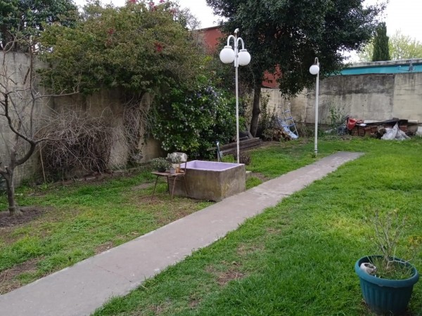 Casa de 5 dorm parque y cochera Villa Club