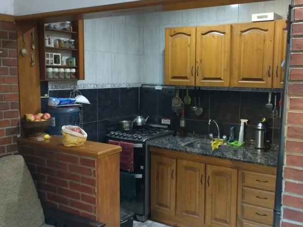 Casa de 4 dormitorios UBICACIÓN CÉNTRICA EN HURLINGHAM
