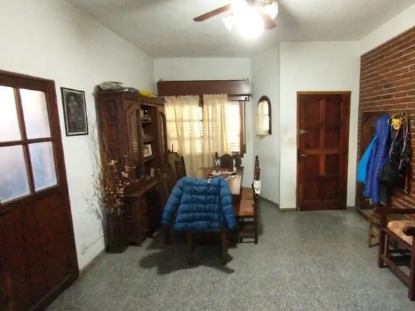 Casa de 4 dormitorios UBICACIÓN CÉNTRICA EN HURLINGHAM