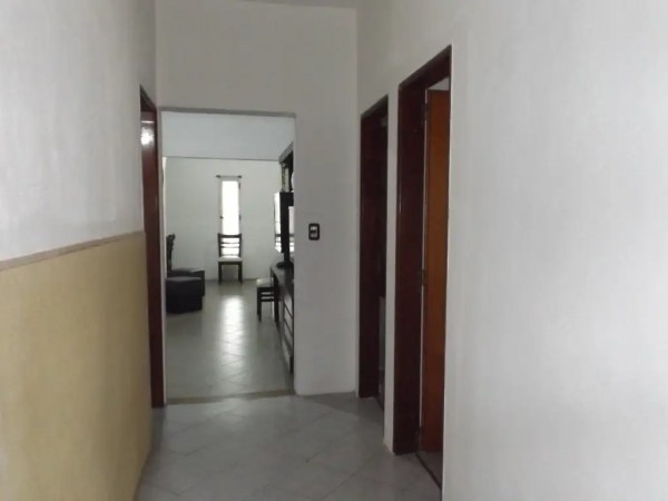 Casa amplia y con piscina en Villa Club