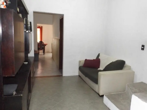Casa amplia y con piscina en Villa Club