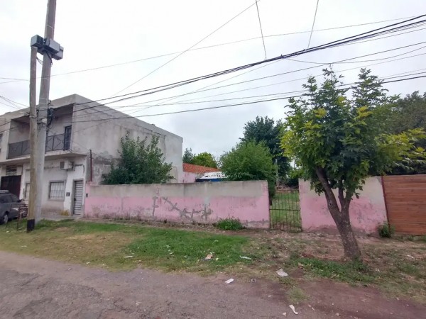 Lote libre a 50 m. de calle Villegas