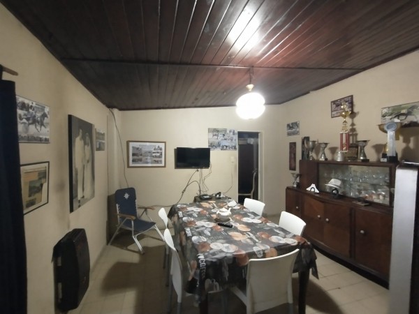 Casa con amplio lote en Villa Club