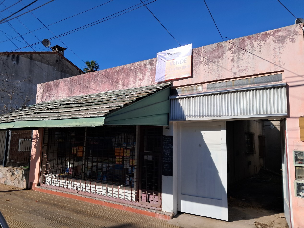 LOCAL COMERCIAL "SANTA TERESITA", HISTORICO EN LA ZONA, MAS CASA, MAS COCHERA, LOTE LIBRE.