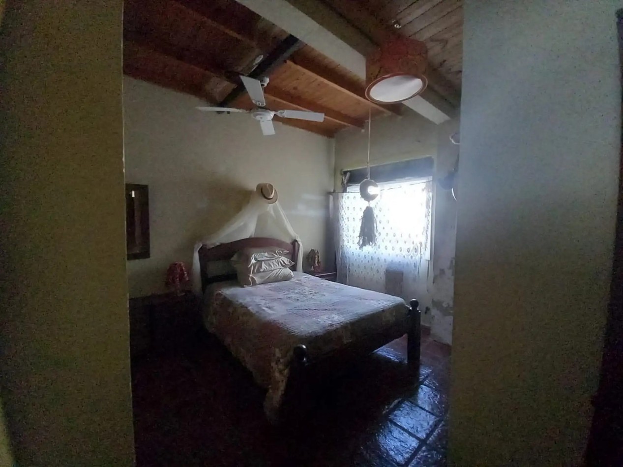 CASA CON PARQUE, Y CALIDOS AMBIENTES