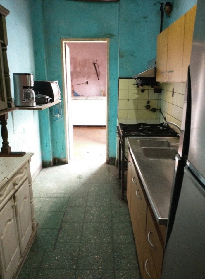 Casa en esquina Rodriguez