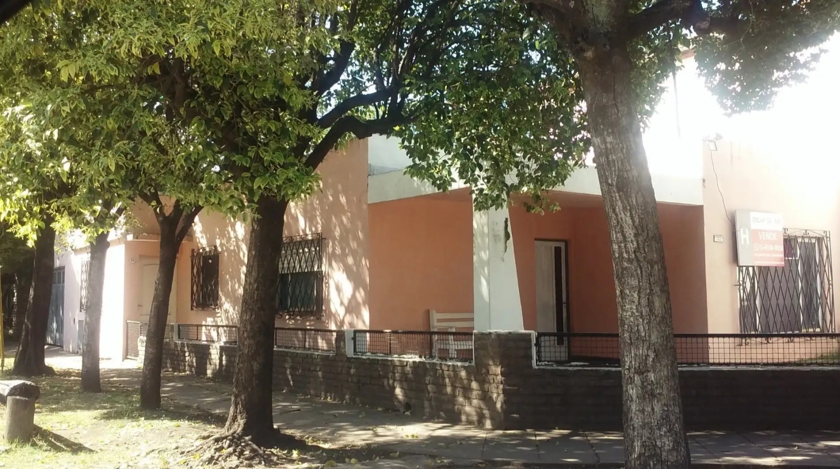 Casa en esquina Rodriguez