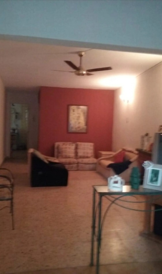 Casa amplia en barrio Villa Club