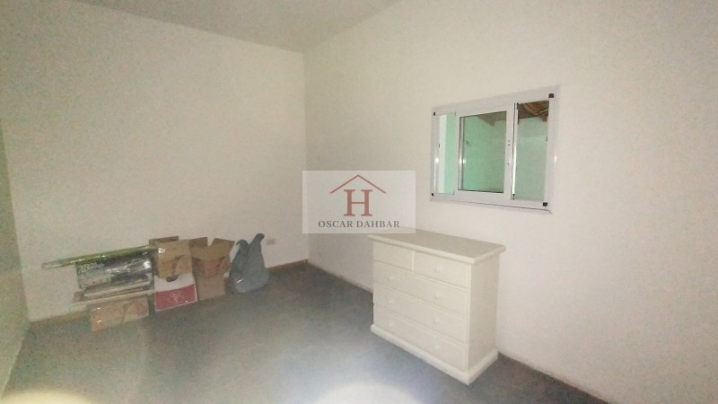Casa con lote libre y dependencia