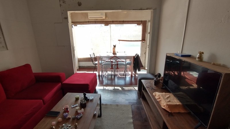 Casa en PH con lote libre