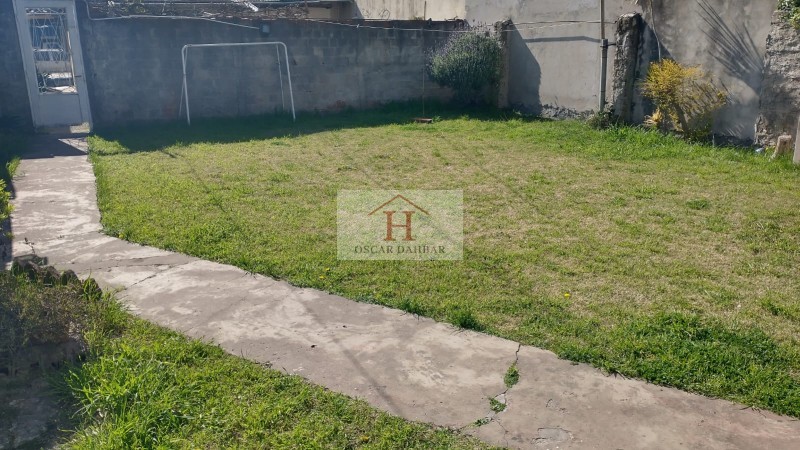 Casa en PH con lote libre