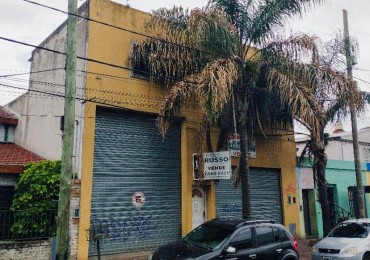 Galpón sobre Av. Roca Hurlingham