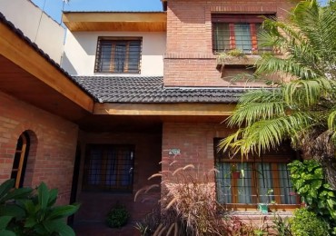 Chalet en Villa Club Sobre Calle Granaderos Nuevo Valor!