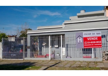 Casa en venta con amplio lote libre