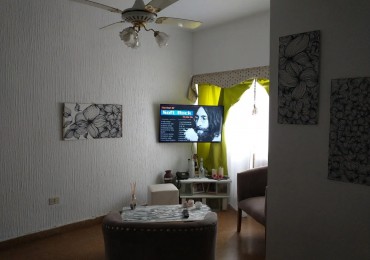 Departamento amplio con balcon al frente