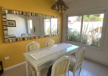 Triplex amoblado en condominio Hurlingham