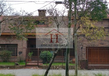 Chalet en venta sobre calle Santa Ana, Villa Club, Hurlingham